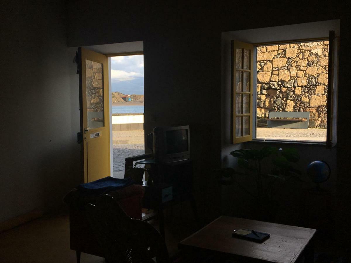 Casinha Pim Βίλα Horta  Εξωτερικό φωτογραφία